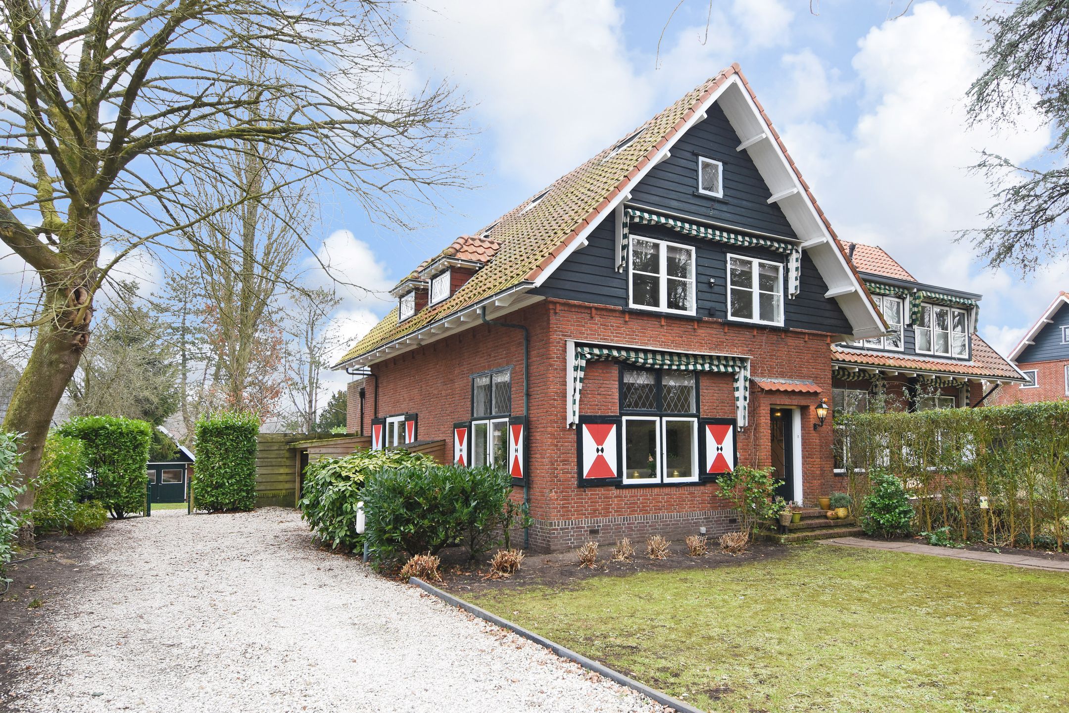 Huis te huur in Wassenaar aan Eikenhorstlaan 3 – 7 kamers, 220 m²