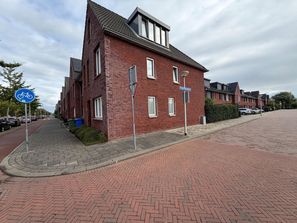Huis te huur in Delft aan Hoflandendreef 4 – 5 kamers, 131 m²