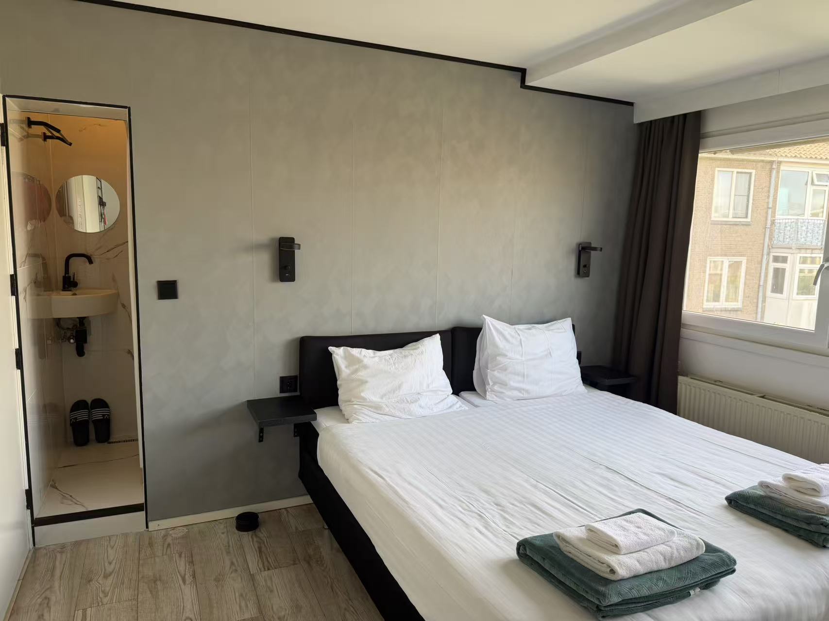 Kamer te huur in Diemen aan Arent Krijtsstraat 7 – 1 kamers, 20 m²
