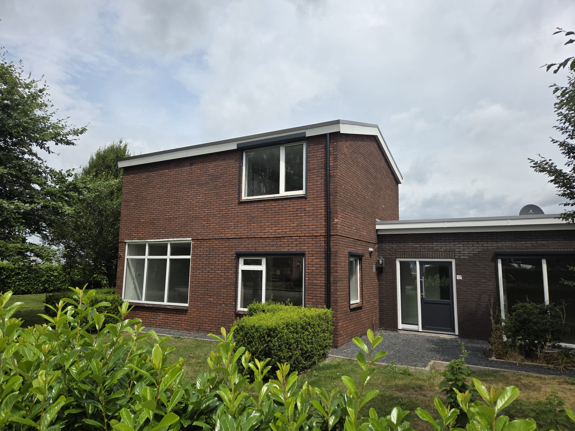 Huis te huur in Erica aan Warmoesweg 10 – 4 kamers, 83 m²