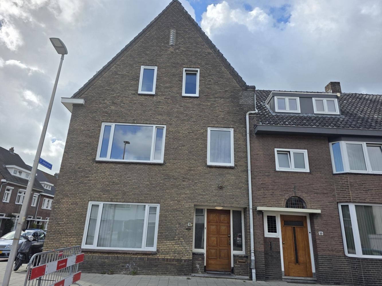 Kamer te huur in Heerlen aan Bekkerweg 52 – 1 kamers, 21 m²