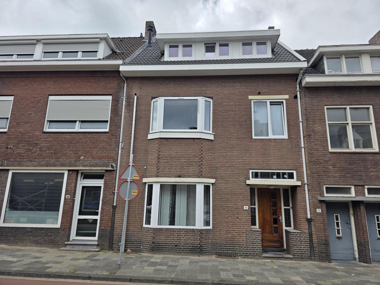 Kamer te huur in Heerlen aan Kruisstraat 46 – 1 kamers, 15 m²