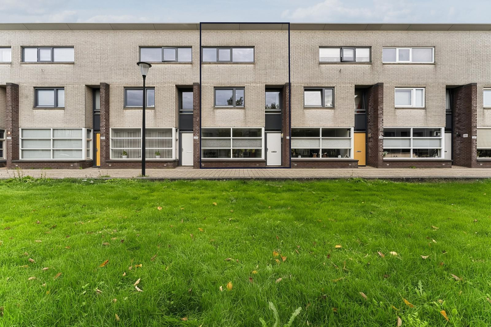 Huis te huur in Alkmaar aan Louis Couperusstraat 239 – 5 kamers, 140 m²