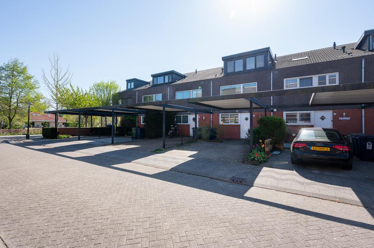 Huis te huur in Almere aan Dageraadstraat 76 – 4 kamers, 110 m²