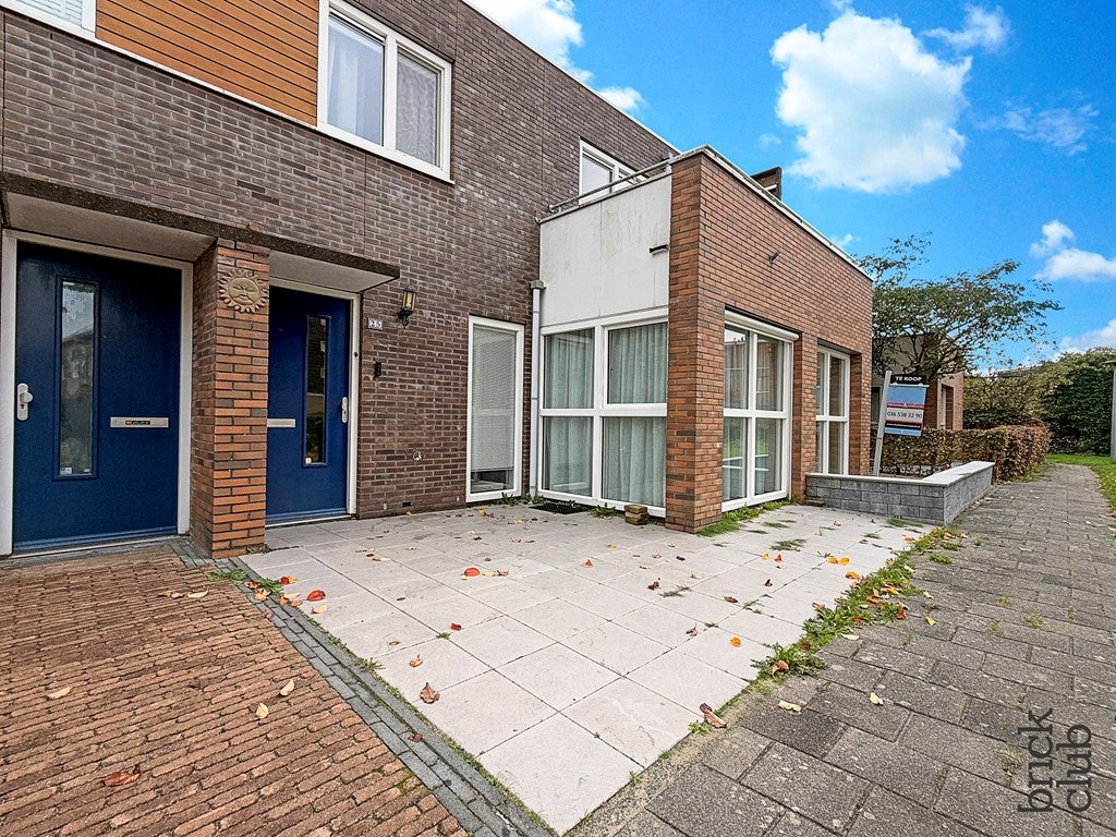 Huis te huur in Almere aan Louis Paul Boonstraat 25 – 5 kamers, 157 m²