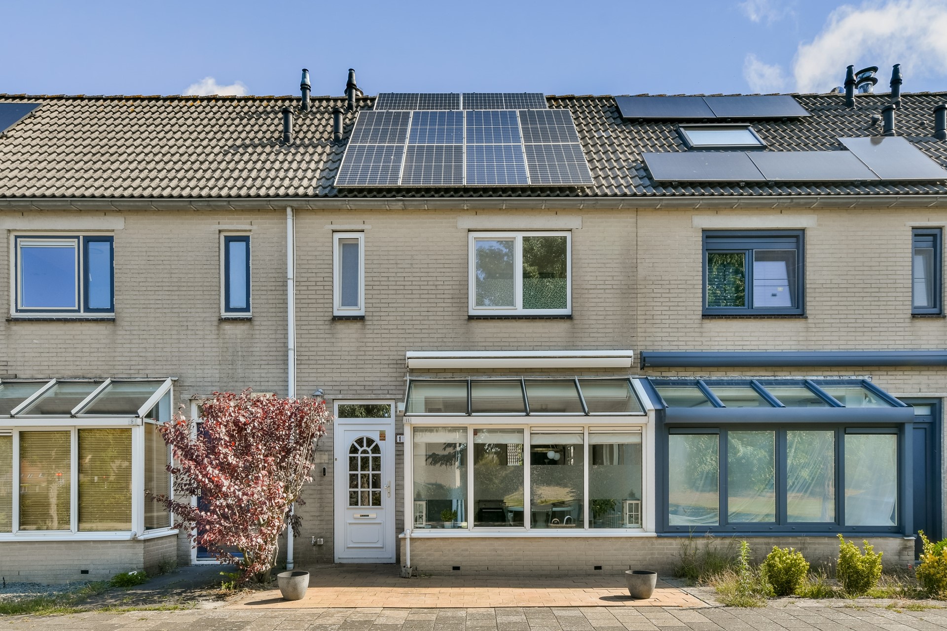 Huis te huur in Almere aan Vergeet-mij-nietjestraat 11 – 3 kamers, 100 m²