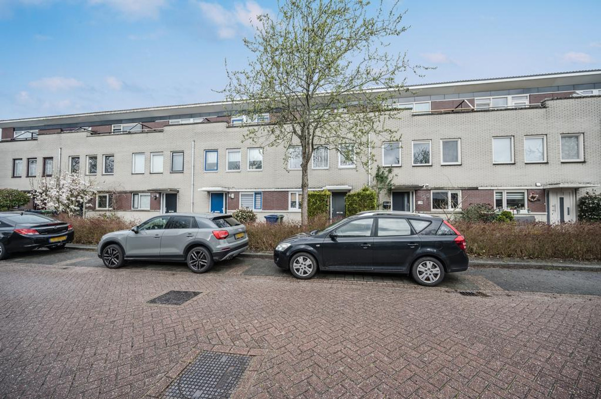 Huis te huur in Almere aan Viscontistraat 66 – 6 kamers, 135 m²