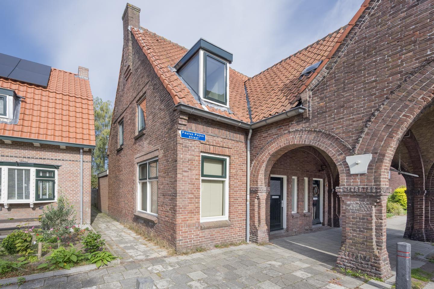 Huis te huur in Amersfoort aan Paulus Potterstraat 2 – 100 m²