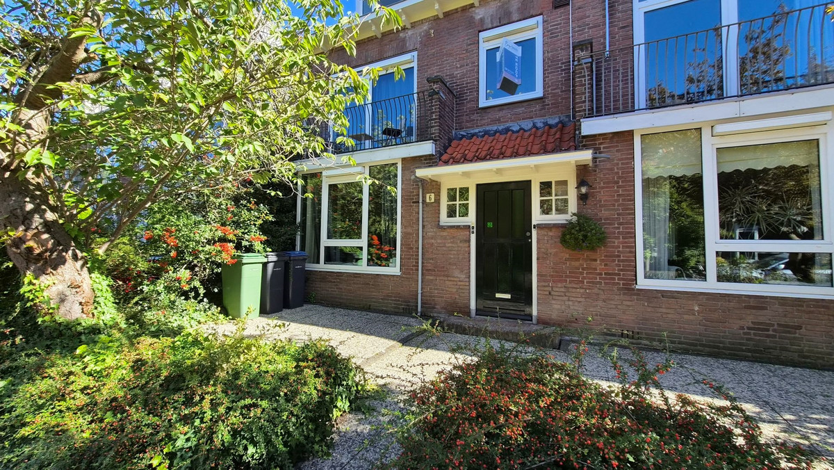 Appartement te huur in Amstelveen aan Iepenrodelaan 6-BVL – 4 kamers, 74 m²