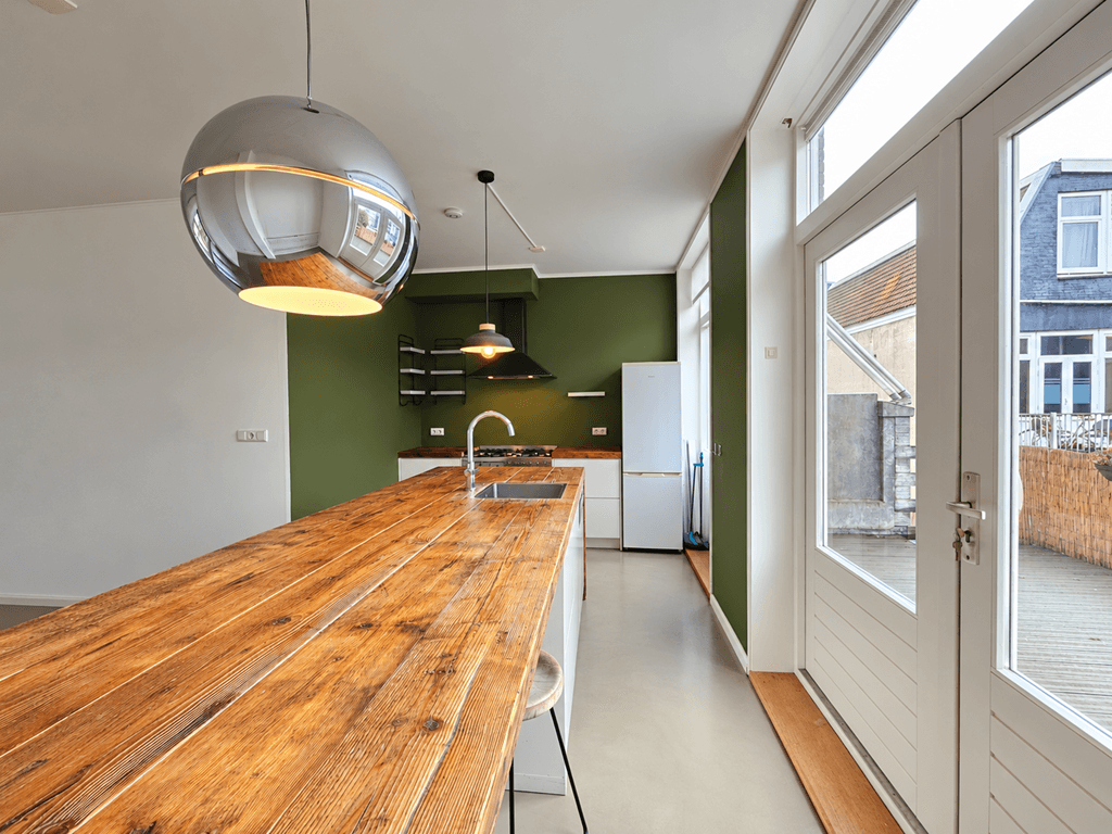 Appartement te huur in Amsterdam aan Admiraal De Ruijterweg – 4 kamers, 123 m²