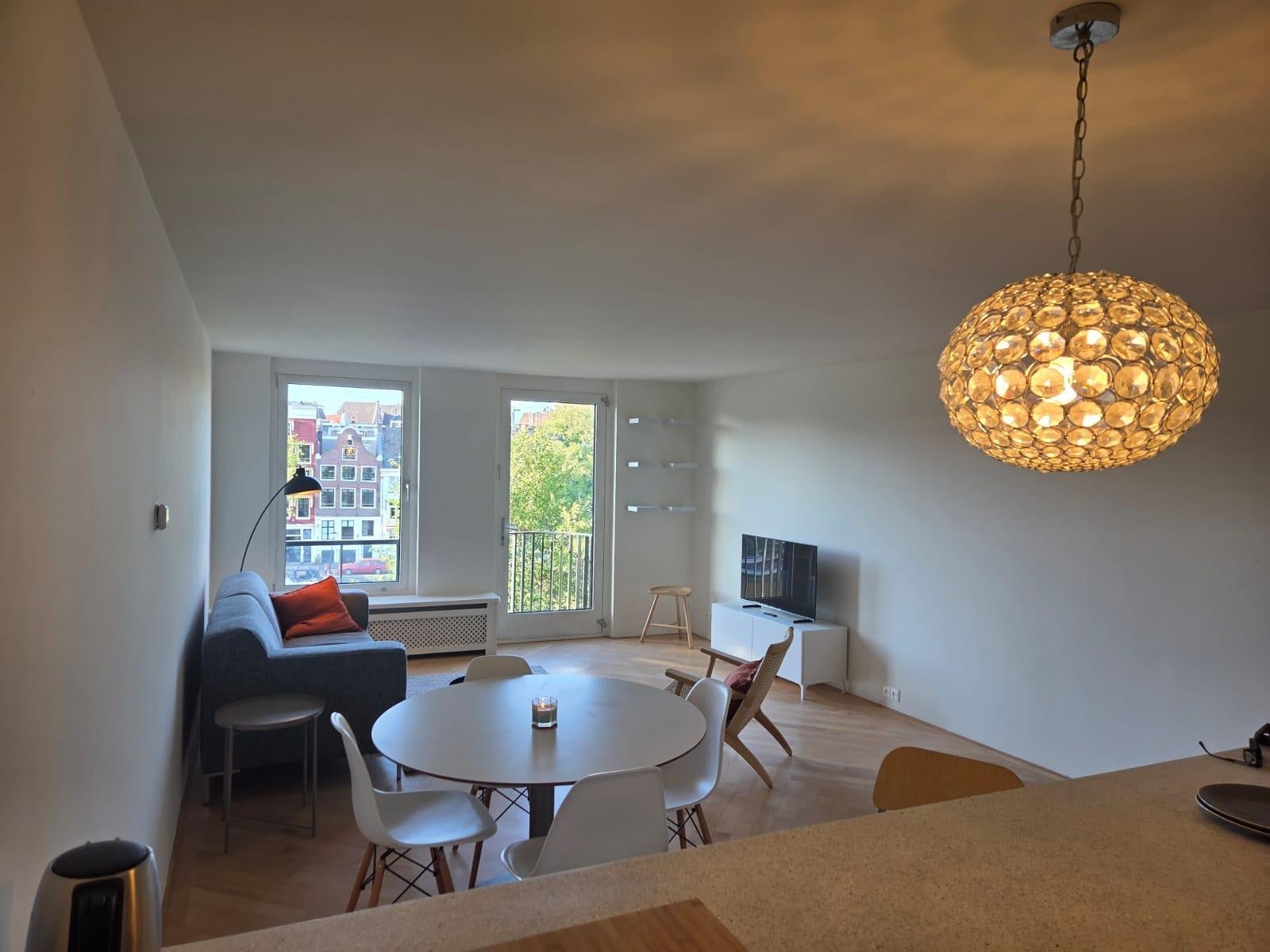 Appartement te huur in Amsterdam aan Amstel – 3 kamers, 70 m²