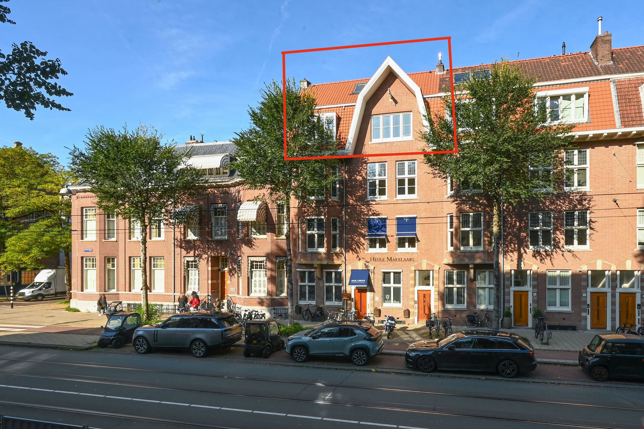 Appartement te huur in Amsterdam aan De Lairessestraat 16-2 – 5 kamers, 217 m²