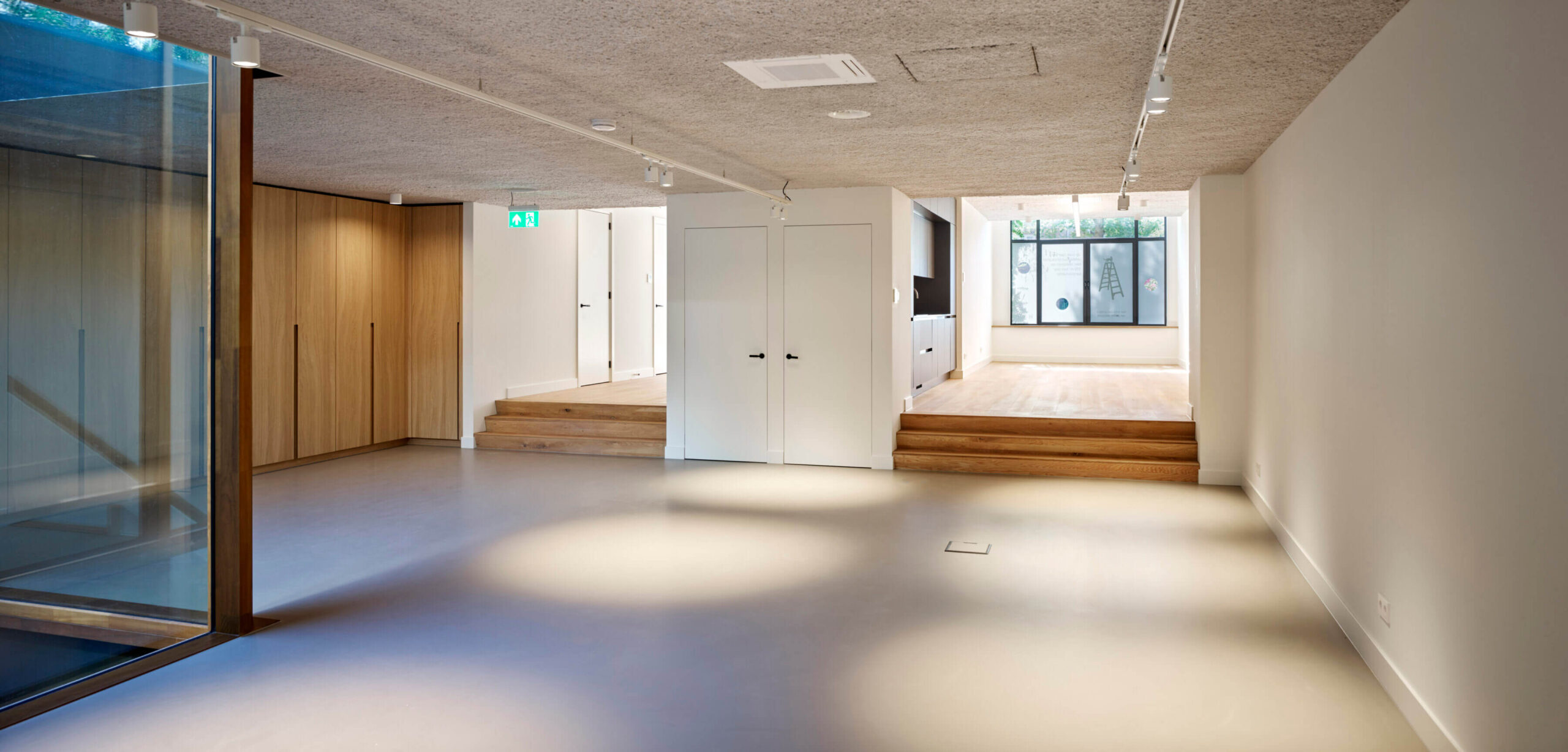 Appartement te huur in Amsterdam aan De Wittenkade 180h – 365 m²