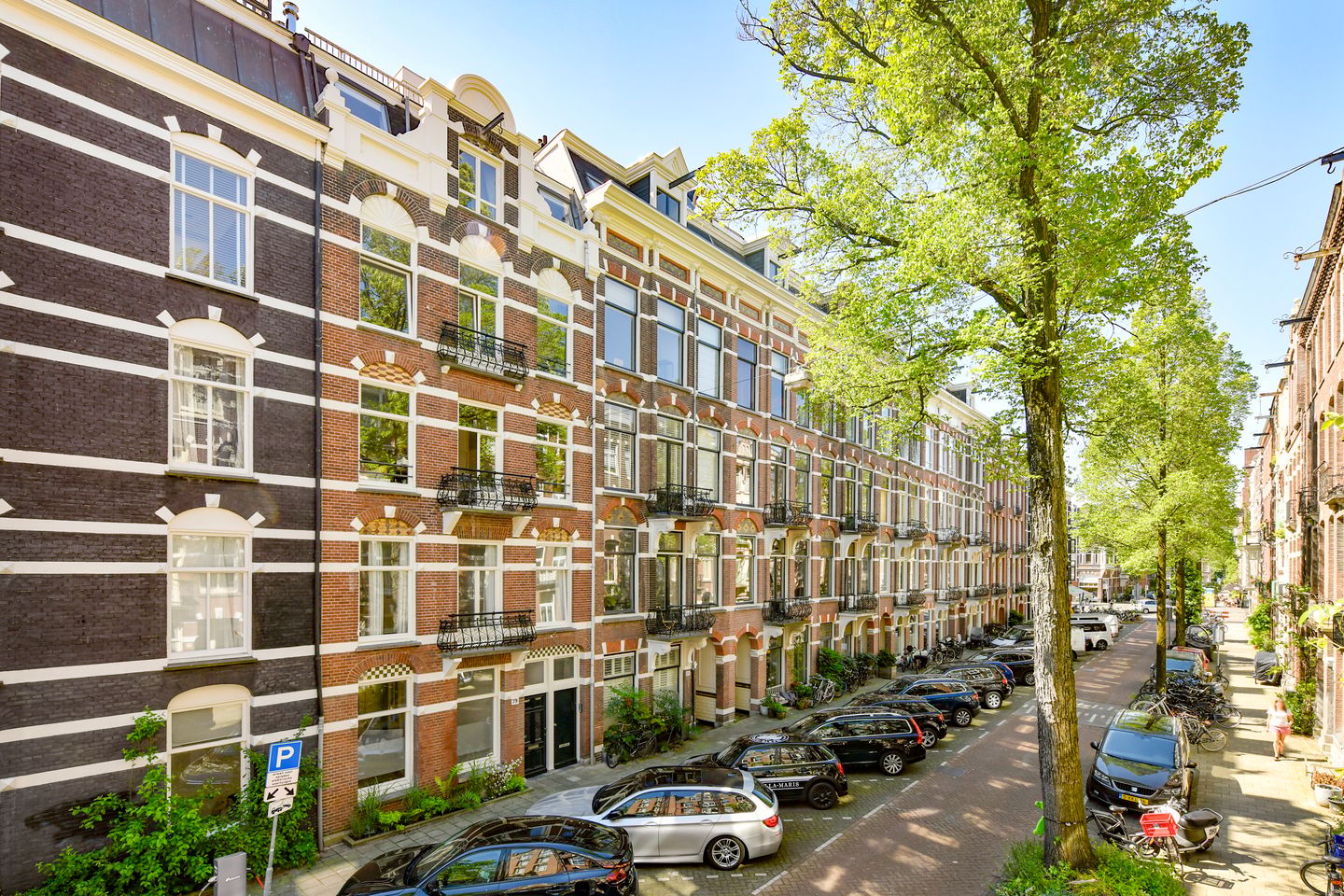 Appartement te huur in Amsterdam aan Eerste Helmersstraat – 2 kamers, 110 m²