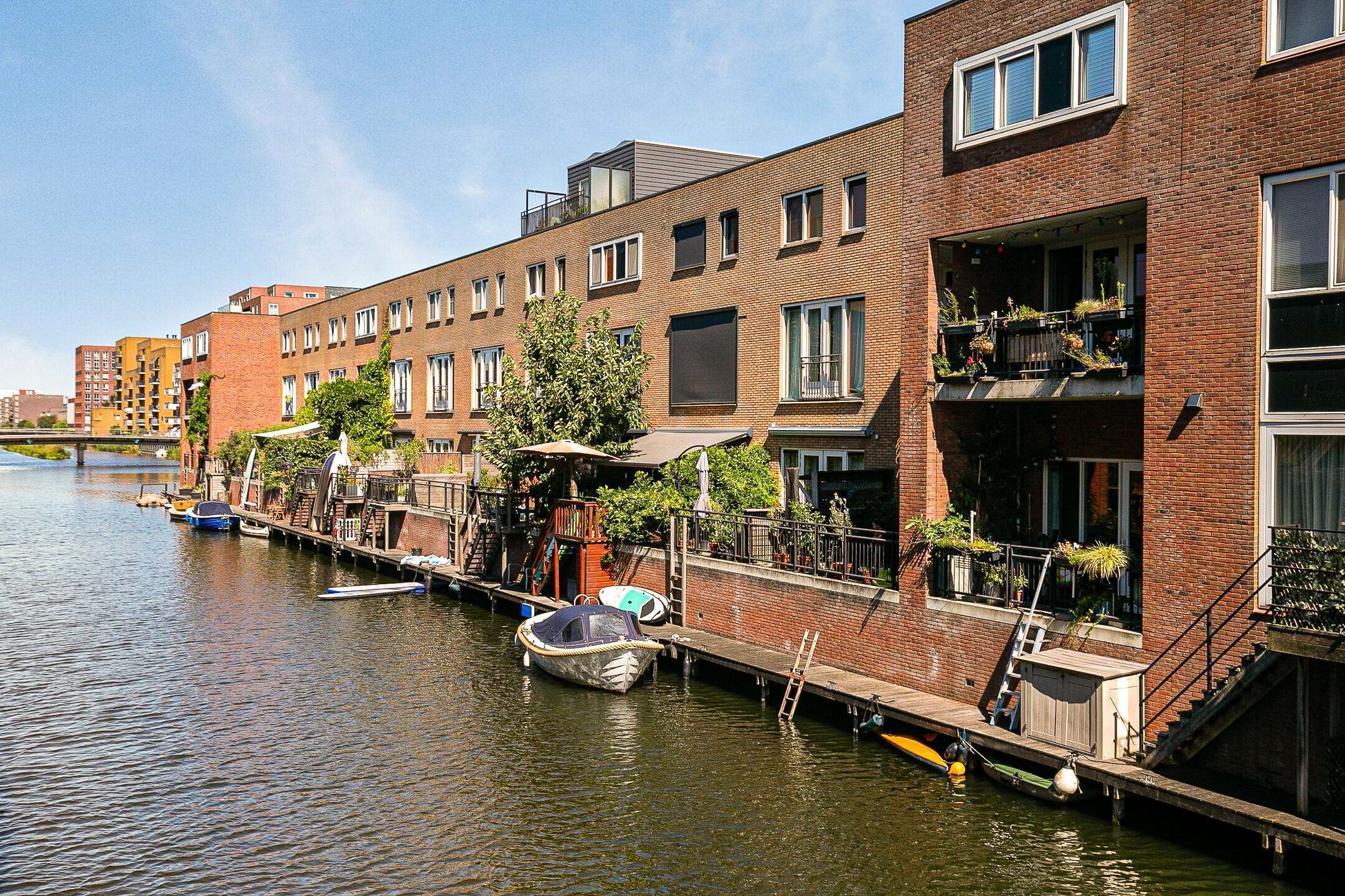 Huis te huur in Amsterdam aan Emmy Andriessestraat 426 – 5 kamers, 157 m²