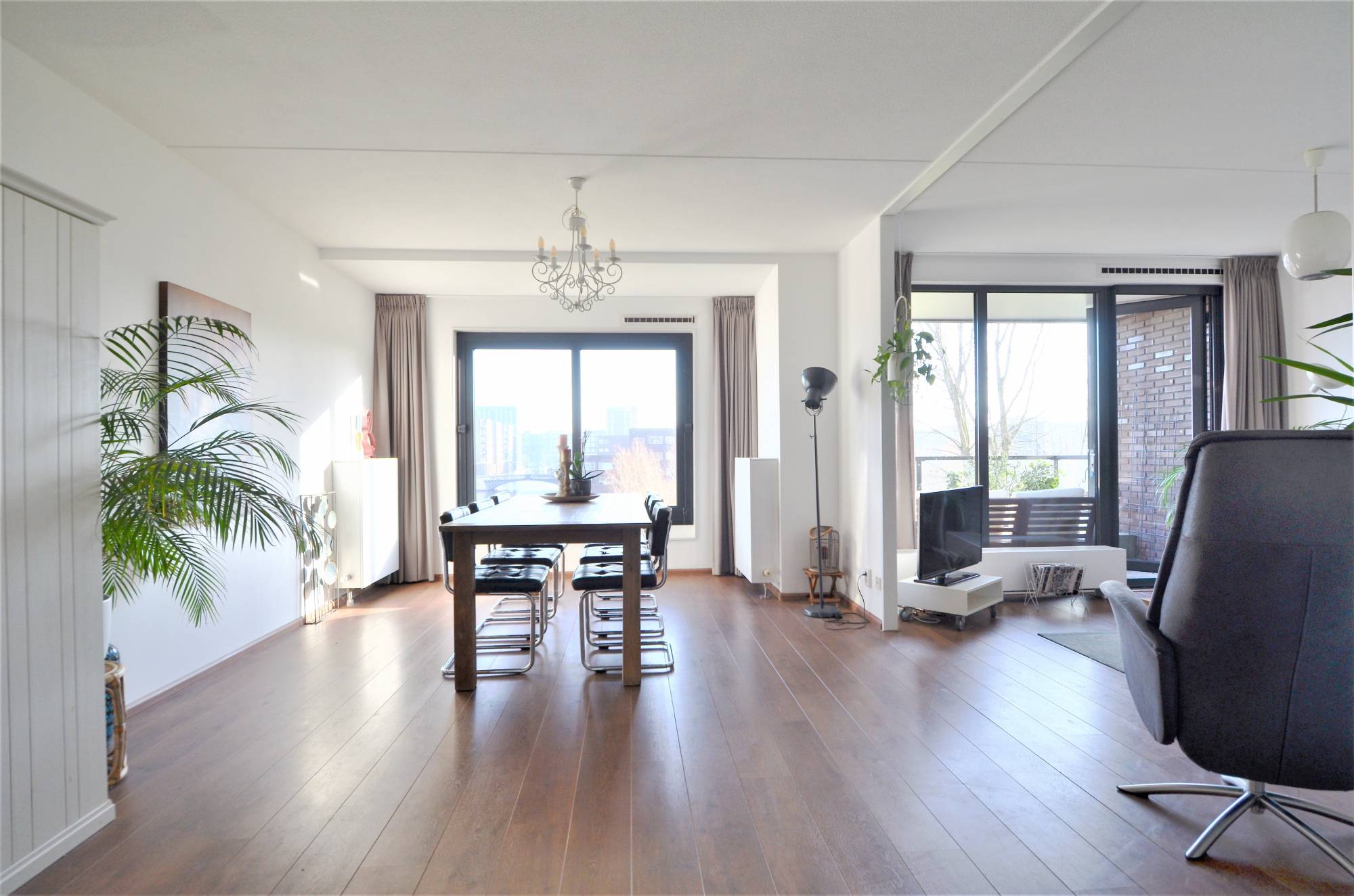 Appartement te huur in Amsterdam aan Erich Salomonstraat – 2 kamers, 85 m² (foto 2)