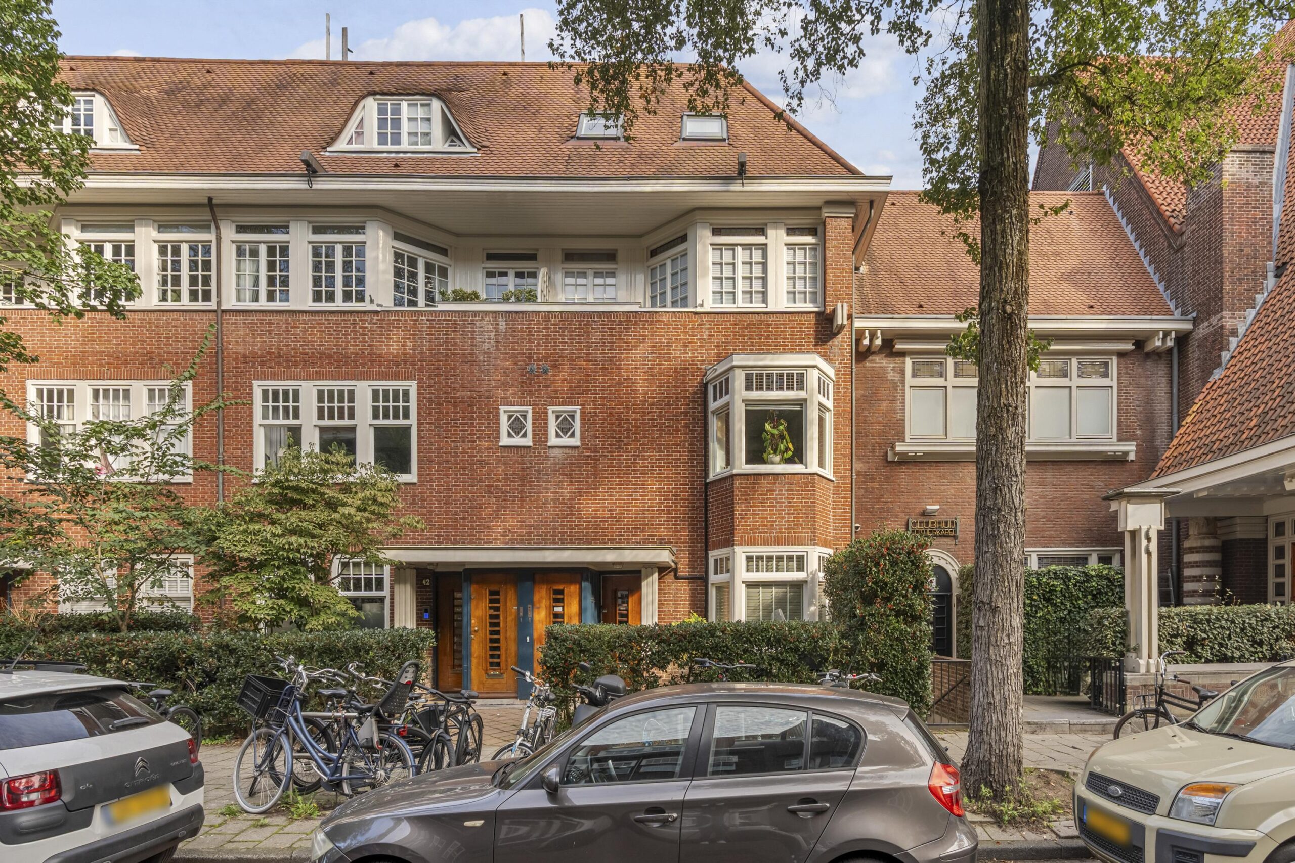 Appartement te huur in Amsterdam aan Gerrit Van Der Veenstraat 40-2 – 5 kamers, 135 m²