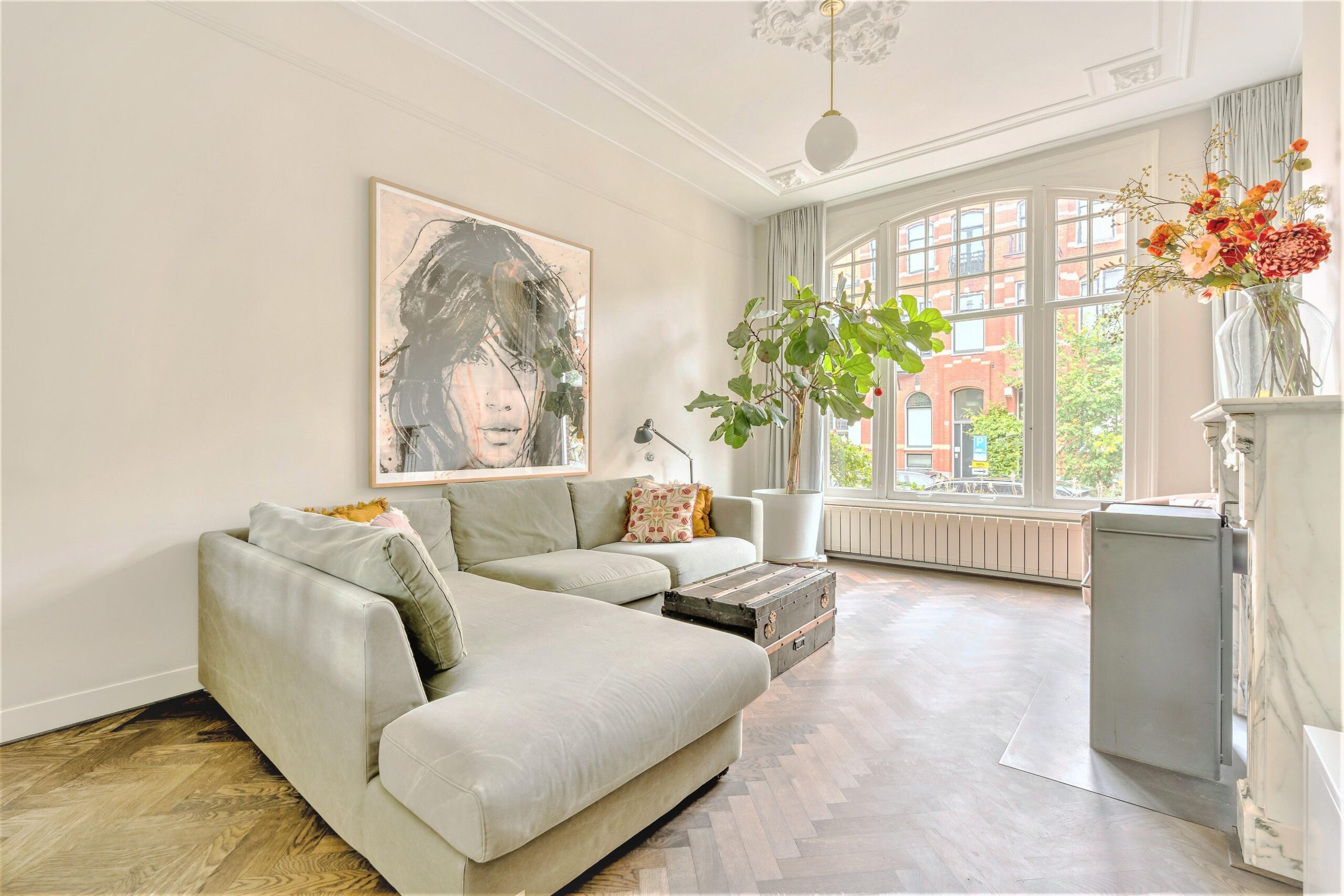 Huis te huur in Amsterdam aan Hogeweg – 6 kamers, 215 m²