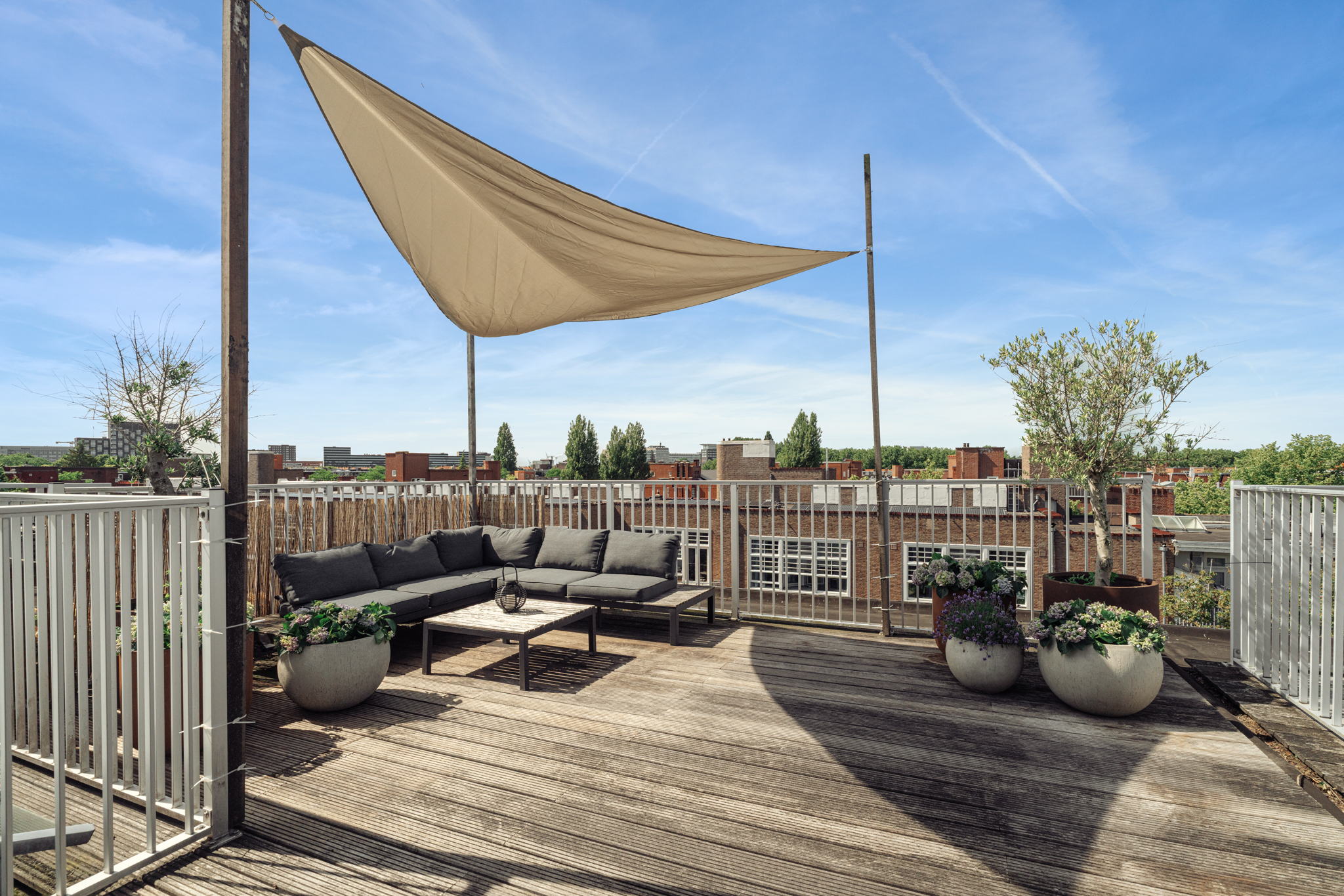 Appartement te huur in Amsterdam aan Jan Evertsenstraat 106h – 5 kamers, 92 m²