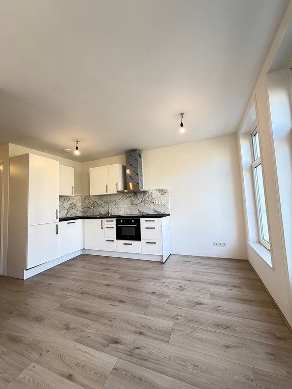 Appartement te huur in Amsterdam aan Jan Pieter Heijestraat 117 – 3 kamers, 43 m²