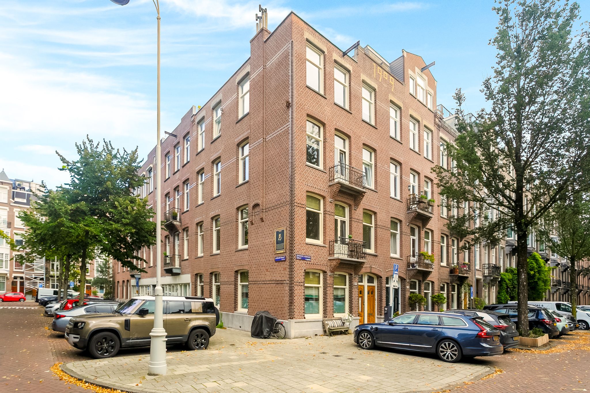 Appartement te huur in Amsterdam aan Johannes Verhulststraat 224-H – 5 kamers, 138 m²