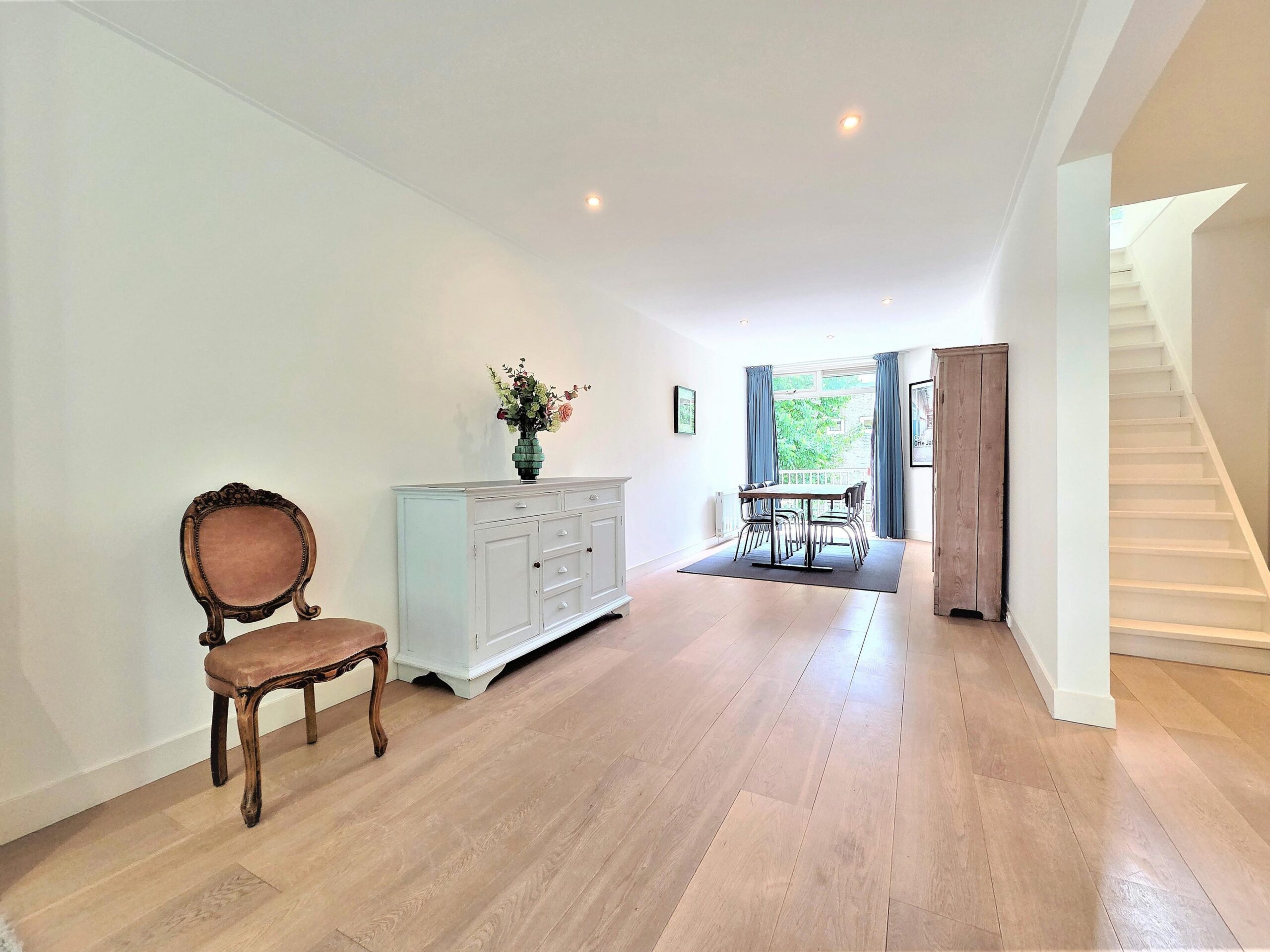 Appartement te huur in Amsterdam aan Karel du Jardinstraat – 3 kamers, 85 m²