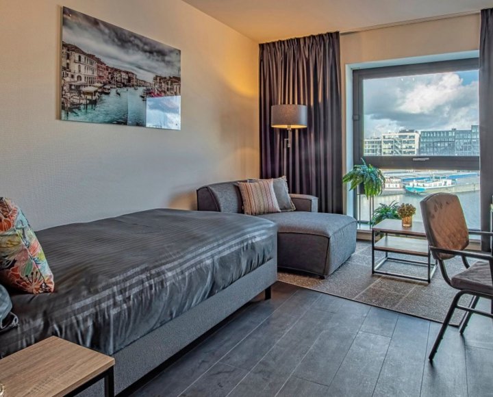 Studio te huur in Amsterdam aan Moermanskkade 71A – 1 kamers, 20 m²