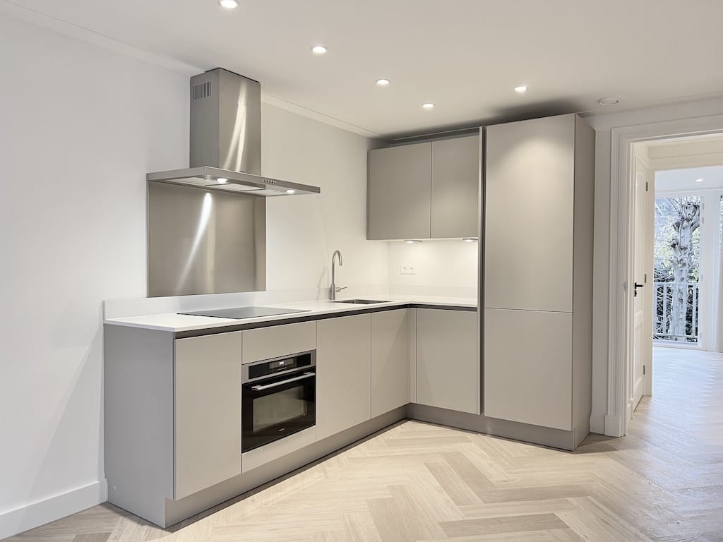 Appartement te huur in Amsterdam aan Pieter Baststraat – 3 kamers, 51 m² (foto 2)