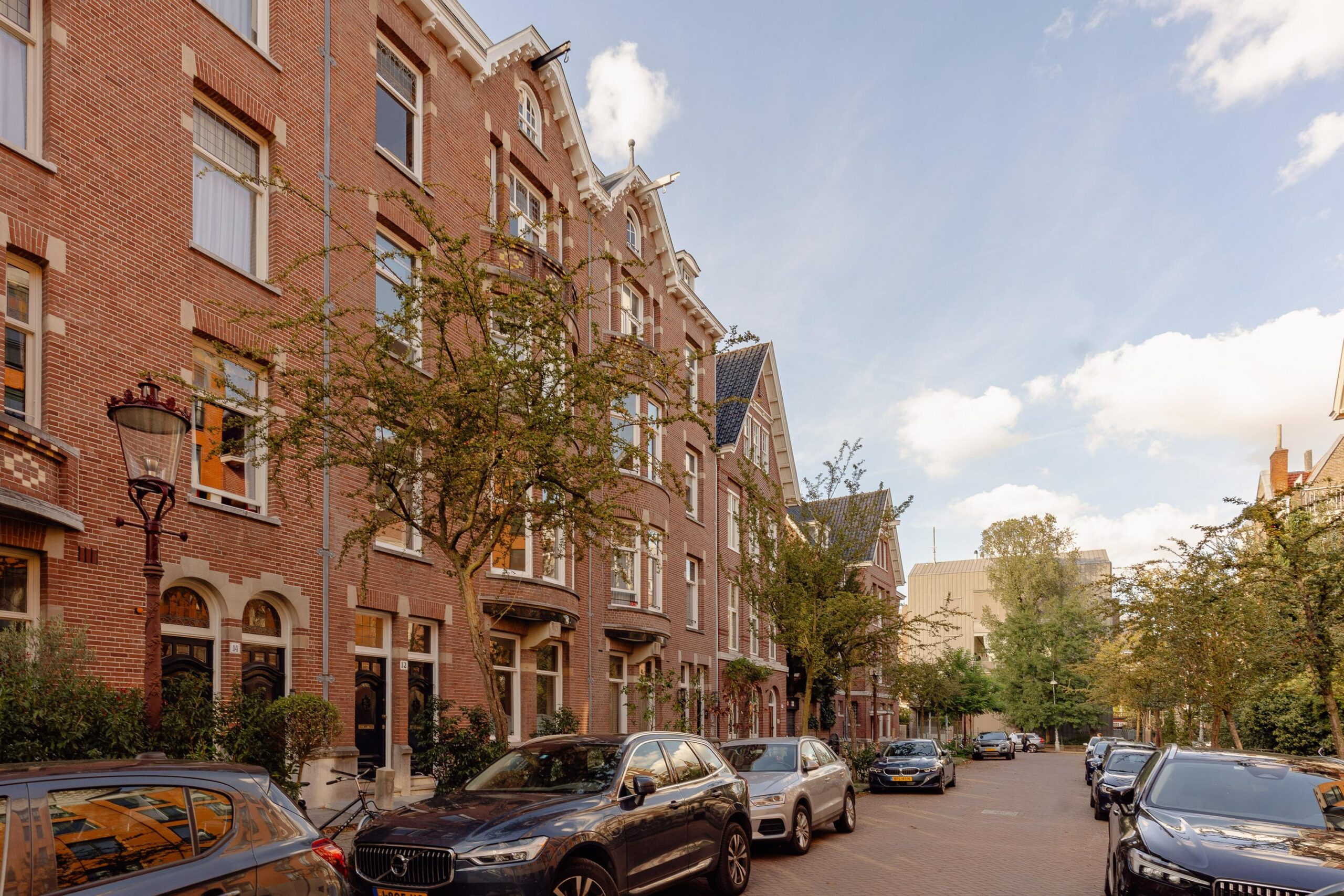 Appartement te huur in Amsterdam aan Pieter de Hoochstraat 12-H – 5 kamers, 204 m²