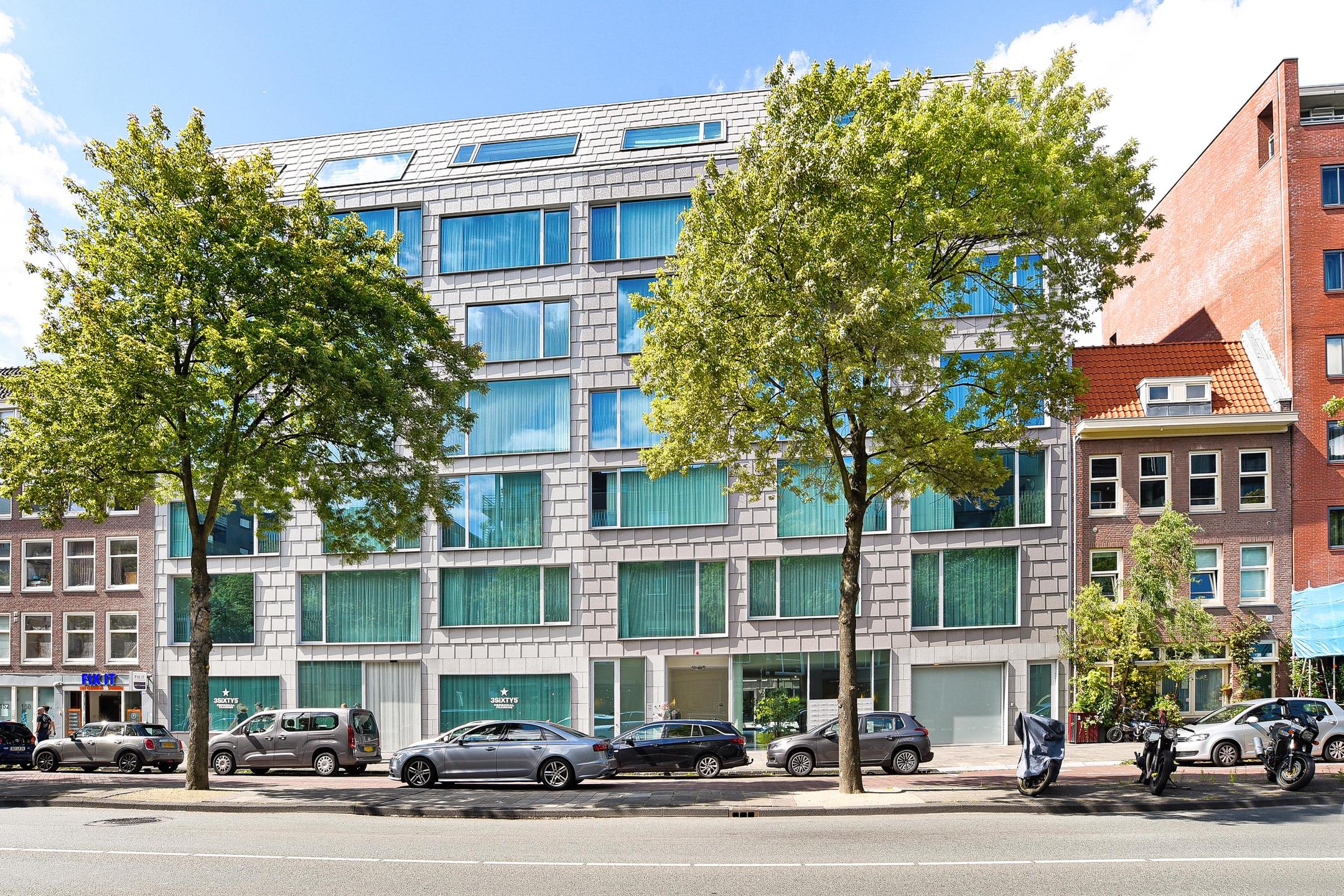 Appartement te huur in Amsterdam aan Valkenburgerstraat 132C – 3 kamers, 96 m²