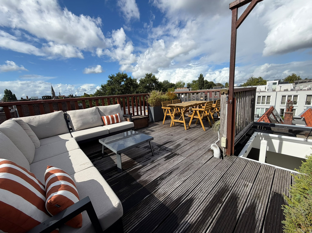 Appartement te huur in Amsterdam aan Van Ostadestraat 306-2 – 4 kamers, 92 m²