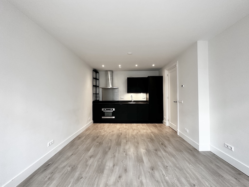 Appartement te huur in Amsterdam aan Van Spilbergenstraat 9h – 3 kamers, 62 m²