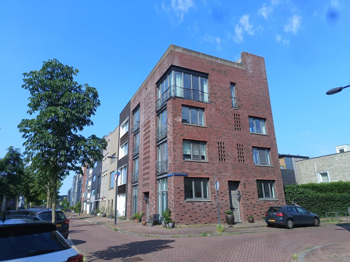 Appartement te huur in Amsterdam aan William Barlowlaan 123 – 4 kamers, 130 m²