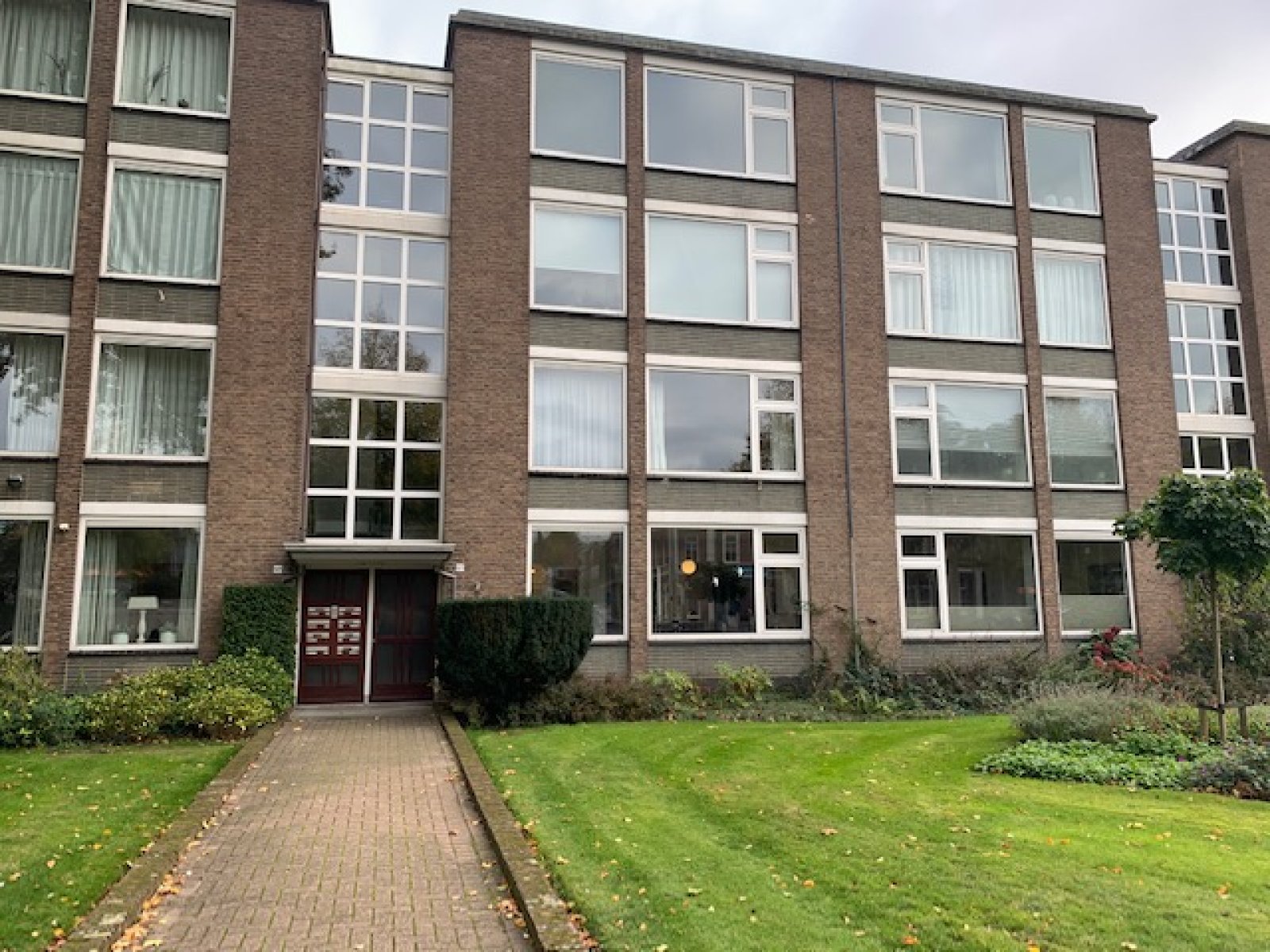 Appartement te huur in Arnhem aan Velperweg 48-1 – 3 kamers, 90 m²