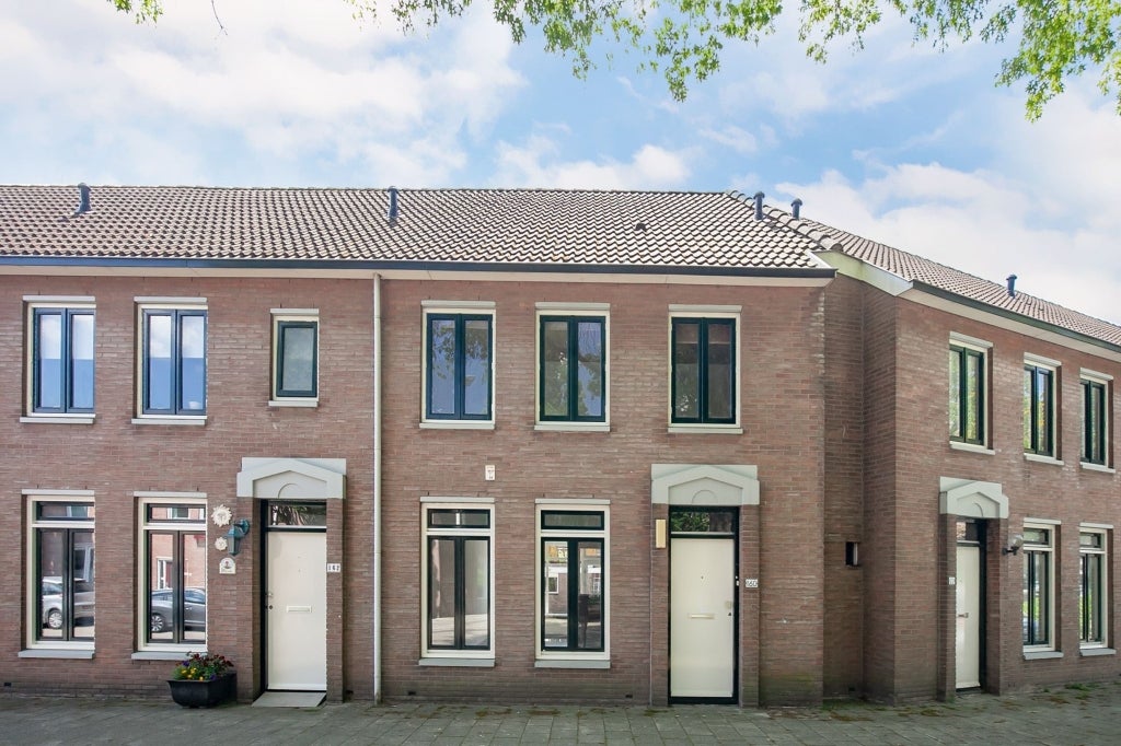 Huis te huur in Bergen op Zoom aan Melanendreef – 4 kamers, 110 m²