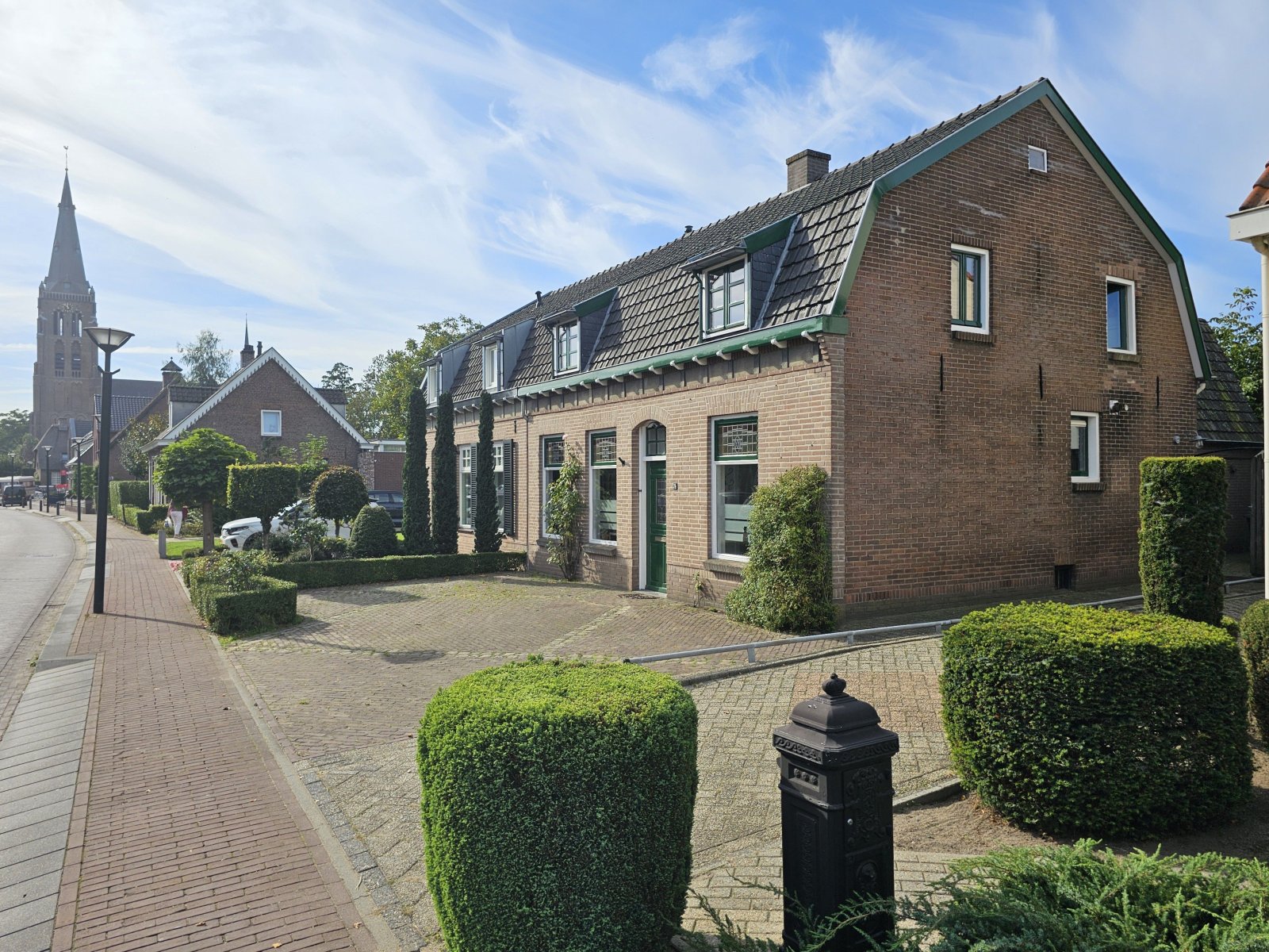 Huis te huur in Berghem aan Sint Willibrordusstraat – 4 kamers, 190 m²