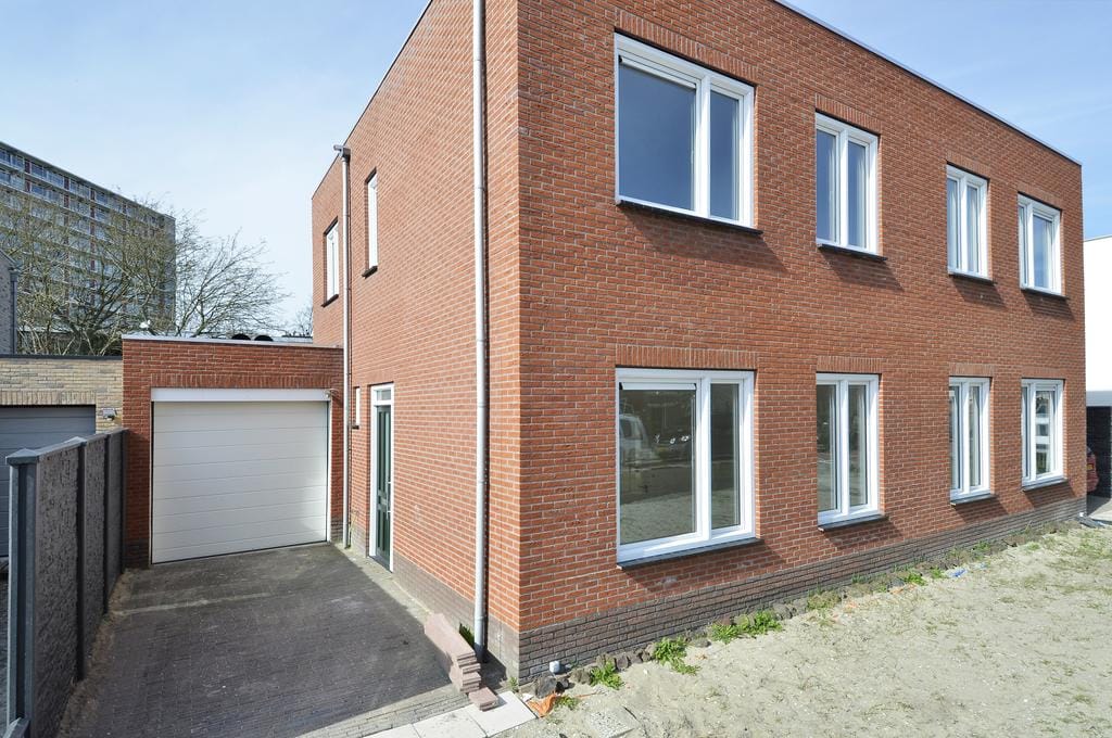 Huis te huur in Den Haag aan Biancaland 75 – 5 kamers, 122 m²