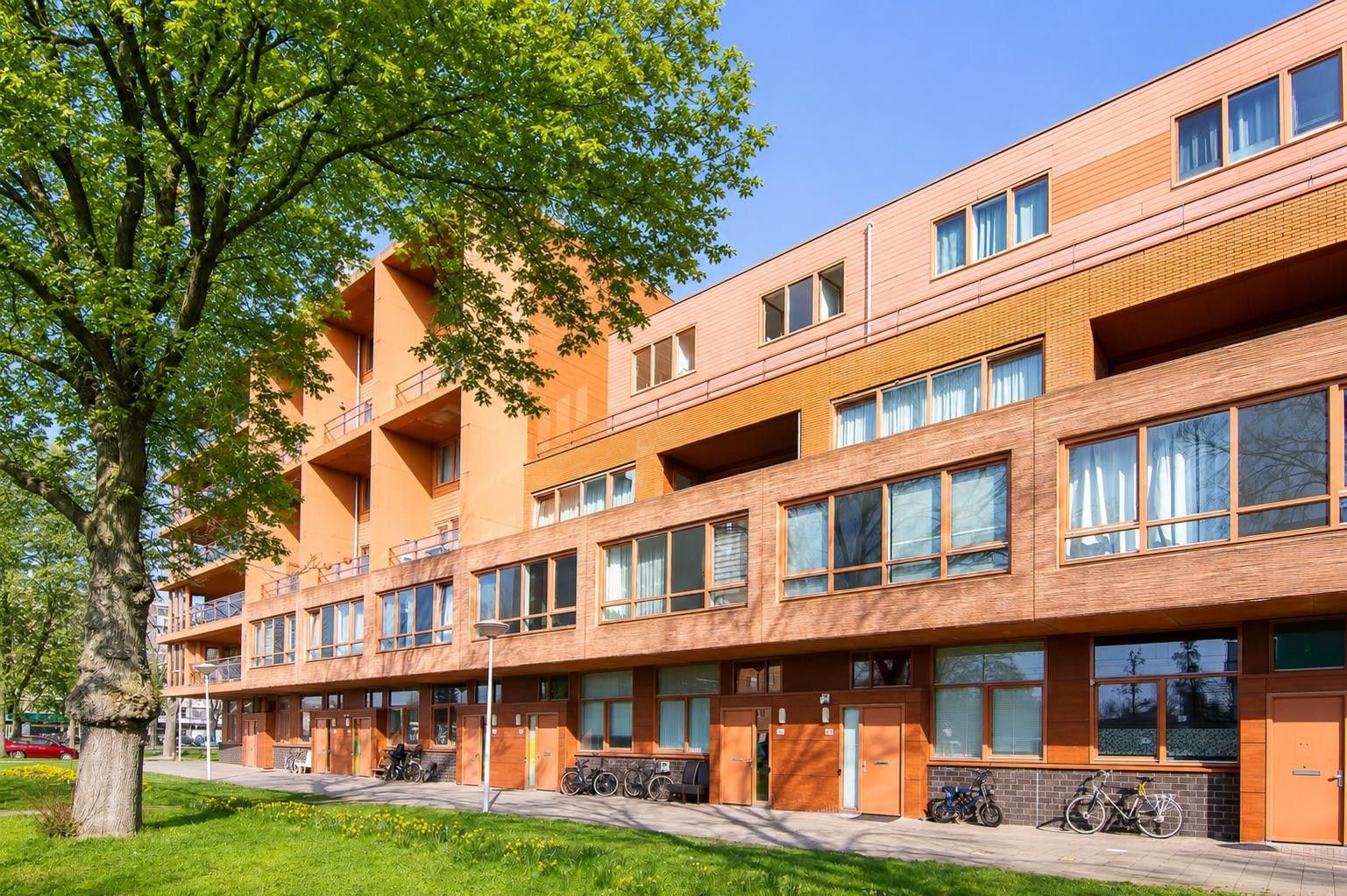 Appartement te huur in Den Haag aan Dedemsvaartweg 436 – 4 kamers, 109 m²