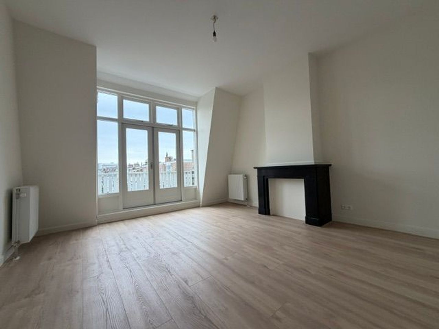 Appartement te huur in Den Haag aan Frederik Hendriklaan 112 – 5 kamers, 121 m²