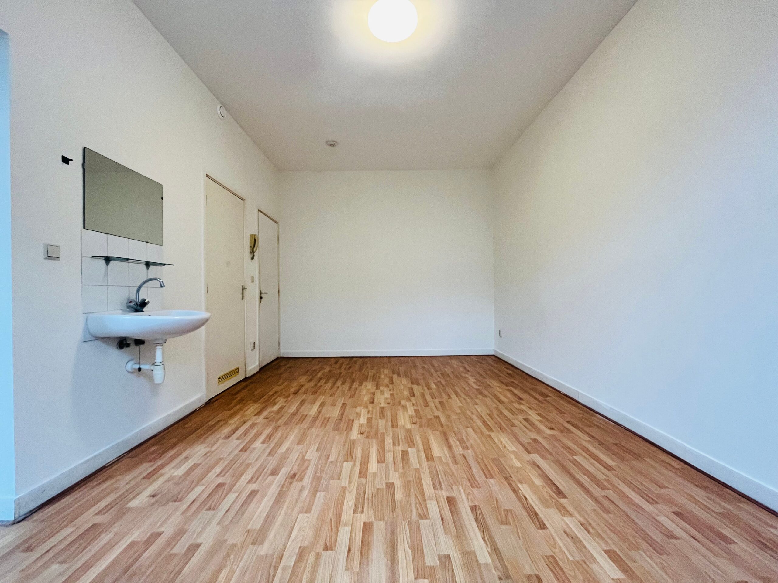 Studio te huur in Den Haag aan Herschelstraat 24 – 1 kamers, 26 m²