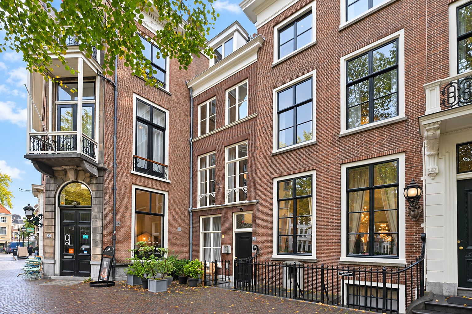 Appartement te huur in Den Haag aan Lange Voorhout 60A – 3 kamers, 105 m²
