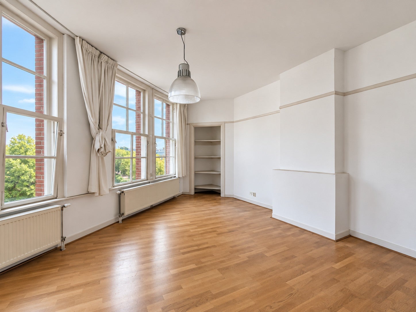 Appartement te huur in Den Haag aan Piet Heinstraat – 2 kamers, 73 m²