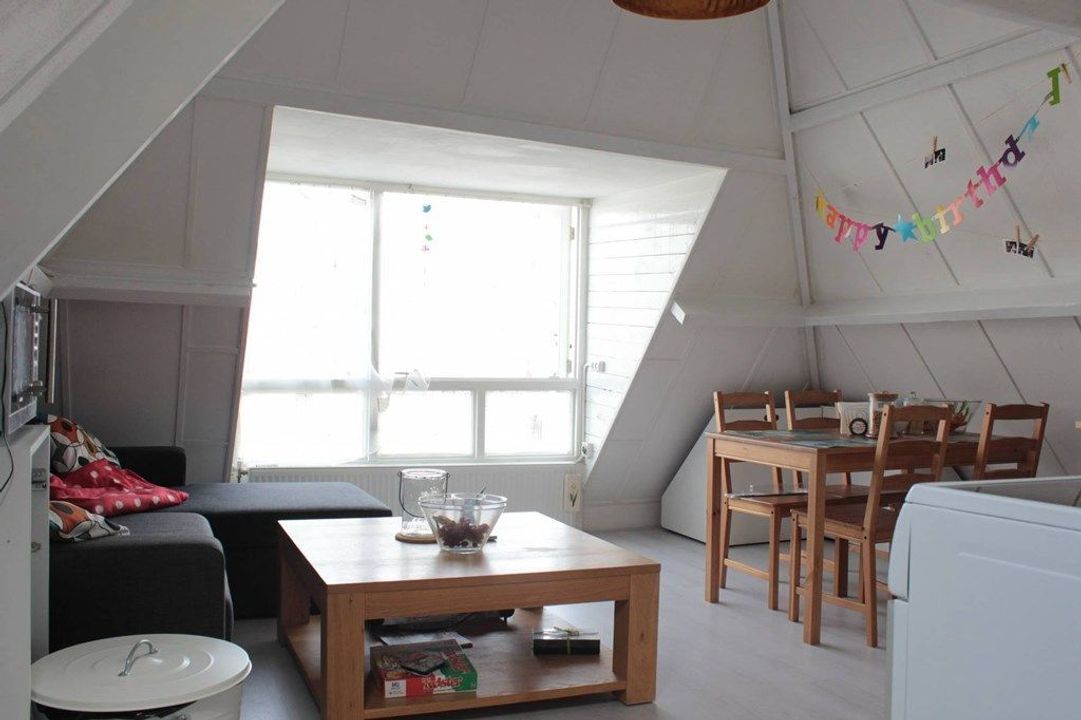 Appartement te huur in Den Haag aan Van Merlenstraat 13 – 2 kamers, 50 m²
