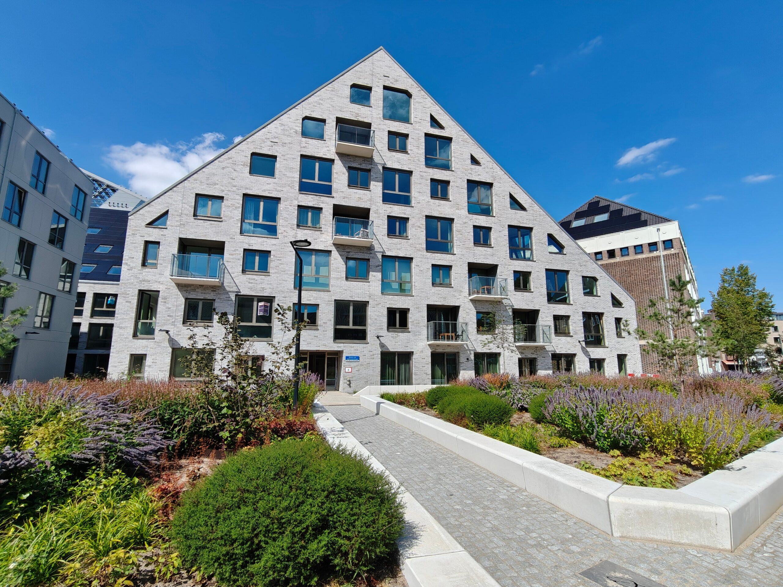 Appartement te huur in Eindhoven aan Deken van Somerenstraat – 2 kamers, 70 m²