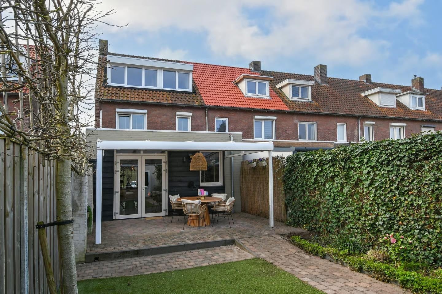 Huis te huur in Eindhoven aan Viottastraat – 4 kamers, 128 m²