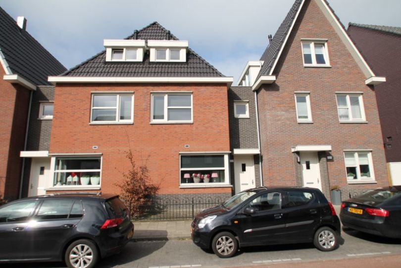 Huis te huur in Enschede aan Oldenzaalsestraat 139 – 4 kamers, 126 m²