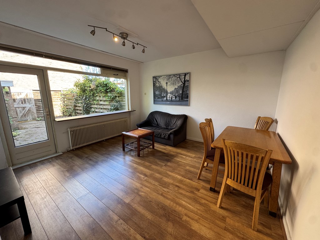 Kamer te huur in Groningen aan Jupiterstraat 119 – 1 kamers, 12 m²