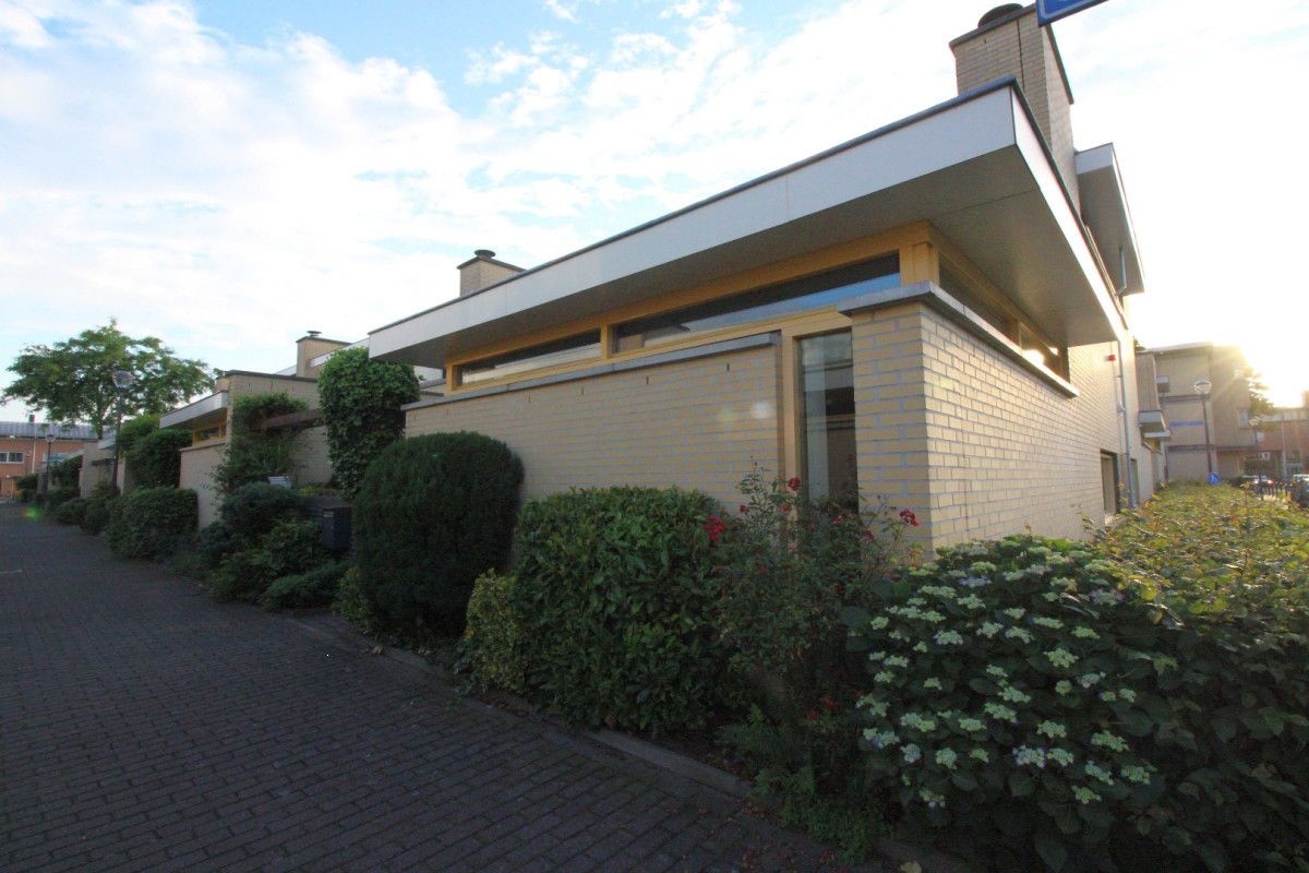 Huis te huur in Hilversum aan Flamingohof – 4 kamers, 150 m²