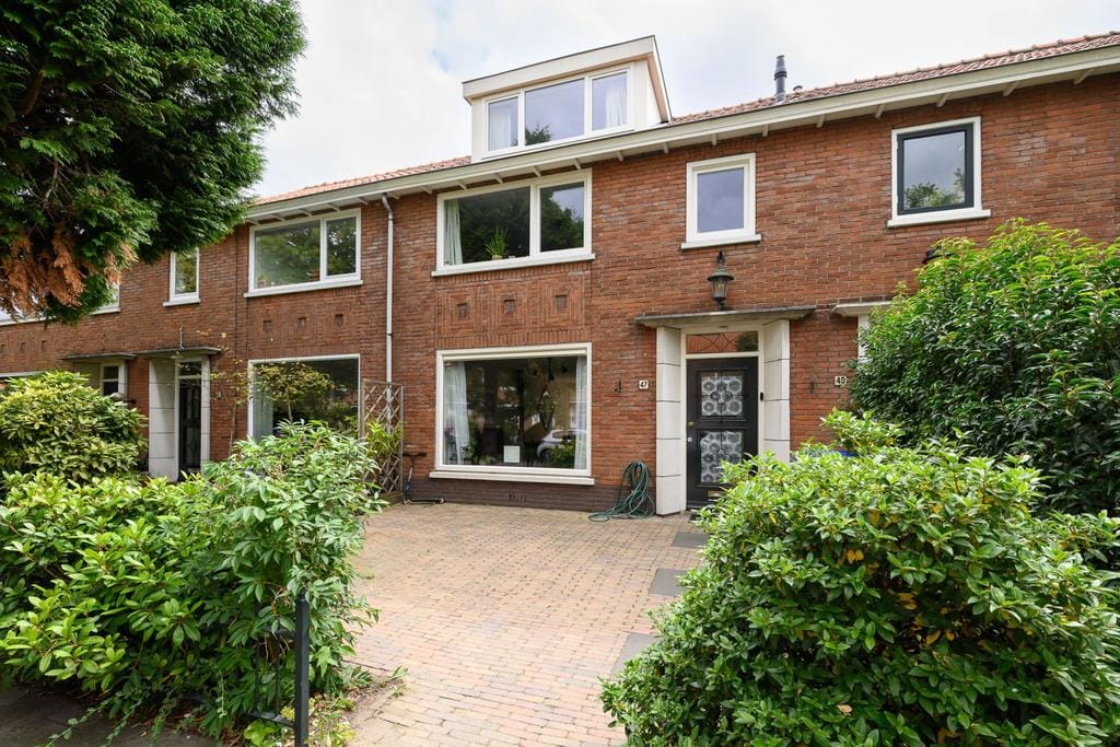 Huis te huur in Hilversum aan Van Kretschmar van Veenlaan 47 – 6 kamers, 135 m²