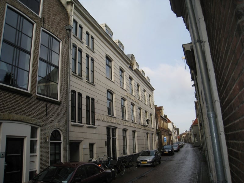 Studio te huur in Kampen aan Voorstraat 2428 – 1 kamers, 25 m²